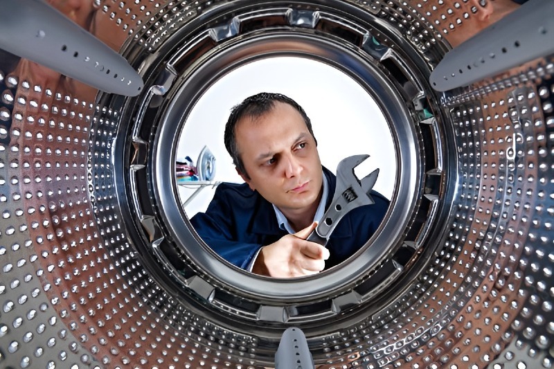 Dryer repair in South Monrovia Island