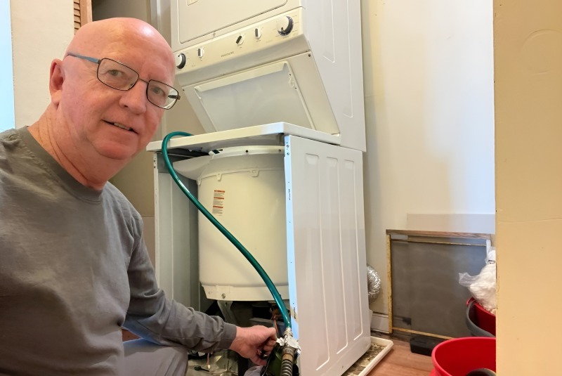 Stackable Washer and Dryer Repair in South Monrovia Island